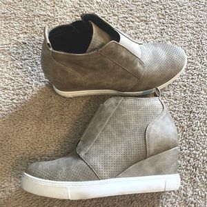 Wedged heel booties lightly work light gray very comfortable!